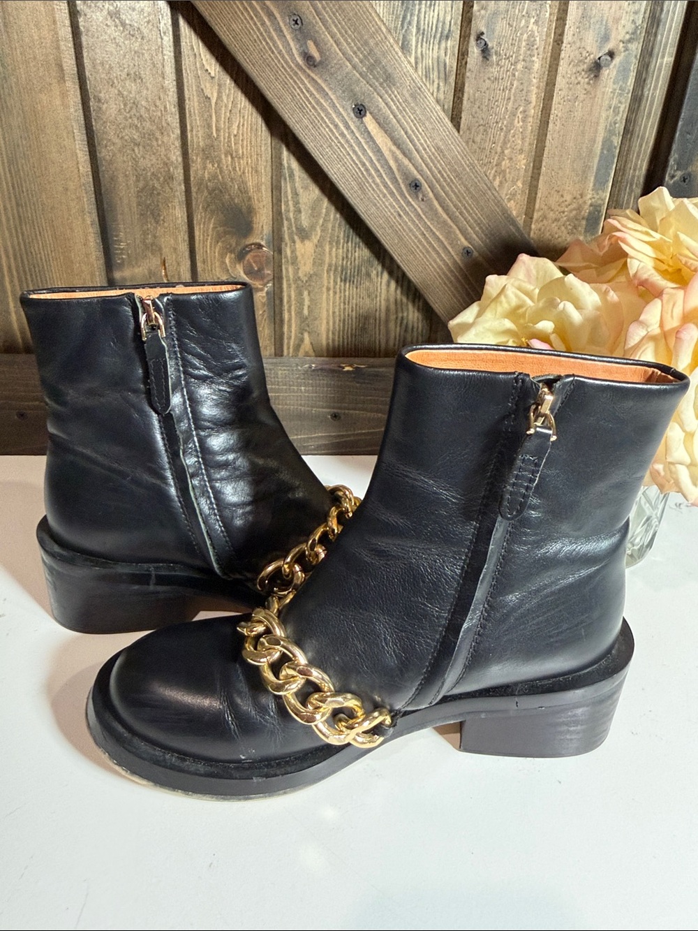 Givenchy Black leather with gold chain ankle boots - Picture 6 of 8